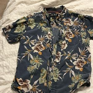 Hawaiian shirt